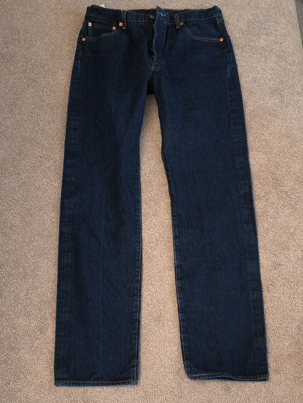 Levi's 501 Classic Men's Dark Navy Straight Jeans. 36/38 Button Fly